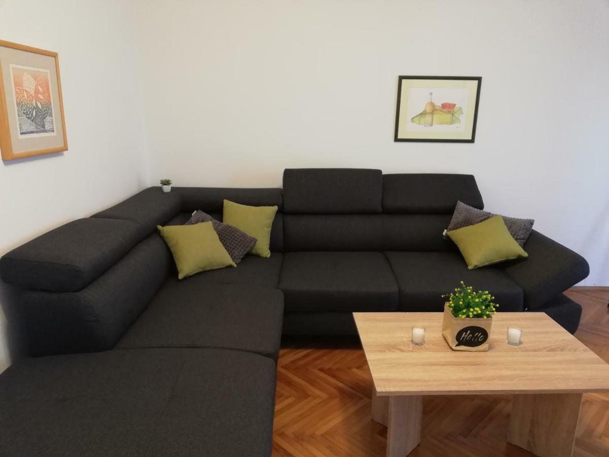 New Renovated Apartment 15 Min From Beach On Foot Pula Exteriör bild