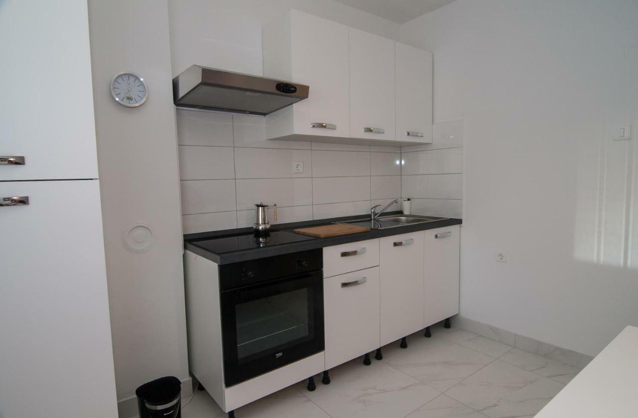New Renovated Apartment 15 Min From Beach On Foot Pula Exteriör bild